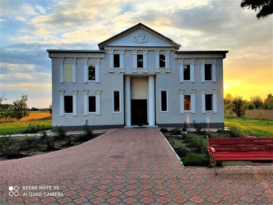 Продам Шикарный дом ул. первого мая Чернігів