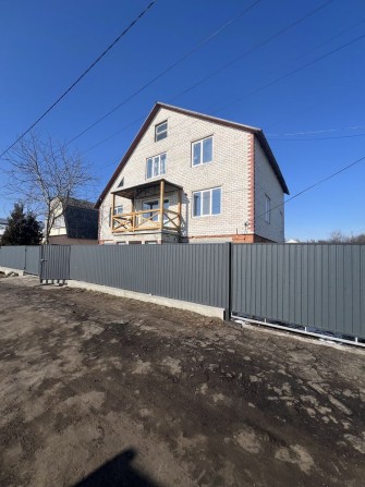 Просторий триповерховий будинок біля Десни, район Бобровиця - фото 1