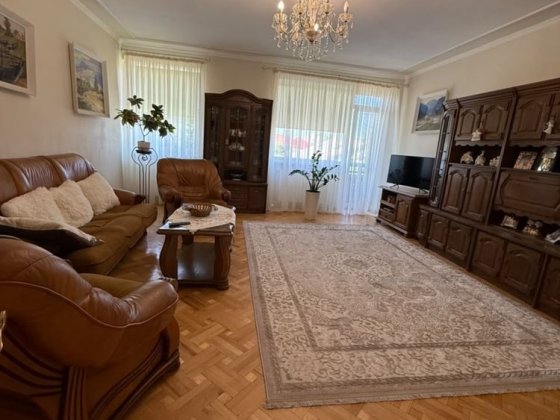 Продаж будинку (район Краснодонців) Ужгород