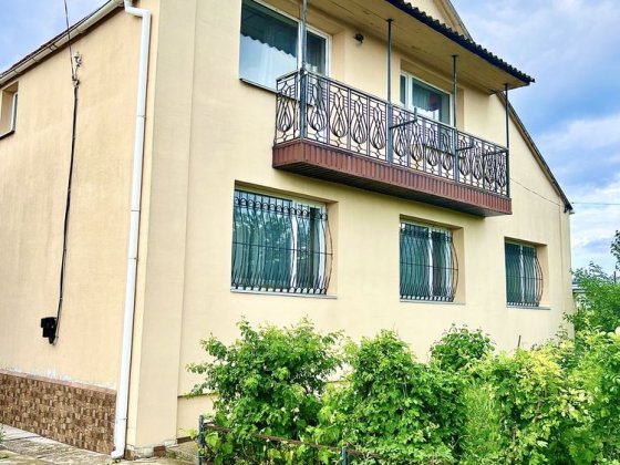 Продаж будинку на ближньому старому місті
