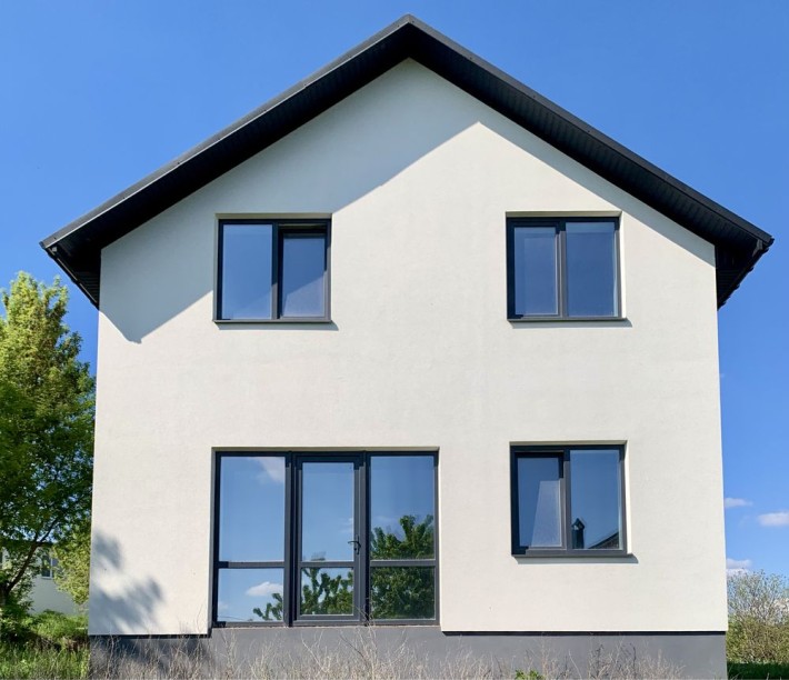 Продам будинок , р-н Старе Місто - фото 1
