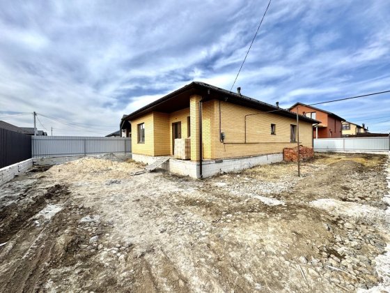 Одноповерховий будинок 105 кв. м, 3 кімнати,