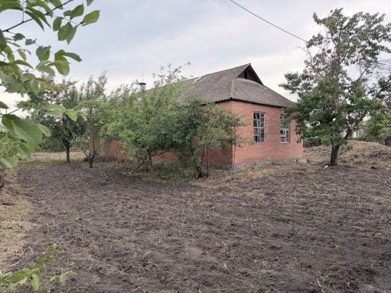 Продаж будинку в м. Вінниця з великою ділянкою Винница
