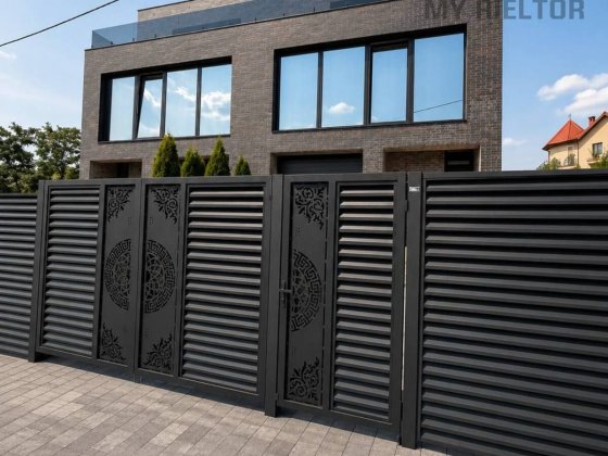 Продаж сучасного дуплексу на БАМі з неймовірним краєвидом Ужгород