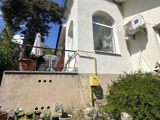 Продаж будинку м.Ужгород Центр! Вул.Кошицька 12 соток землі! Ужгород