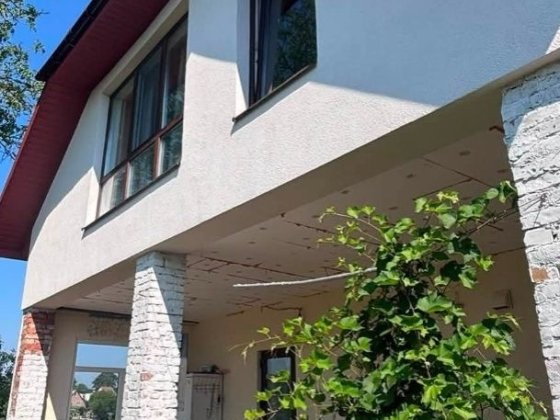 Продаж будинку з вихідом до озера Винница