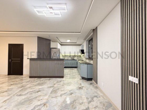 Продаж будинку 218 м.кв / 7 соток / Ужгород, р-н Червениця Ужгород