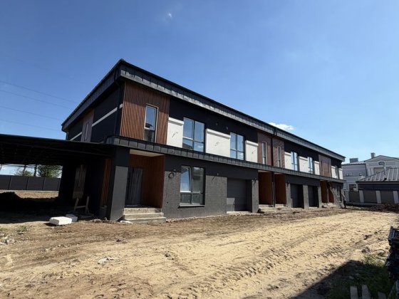 Таунхаус в елітному районі поруч з аграрним університетом Вінниця
