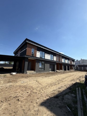 Таунхаус в елітному районі поруч з аграрним університетом - фото 1