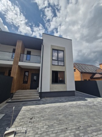 Продаж Таунхауса  район ЖК Західного,Пирогово.127 м.кв.на 3 сотках землі з усіма міськими комунікаці - фото 1
