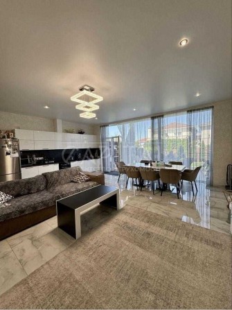 Продаж / Будинок / 180 м2 / Петропавлівська Борщагівка / вул. Паркова, 20 - фото 1