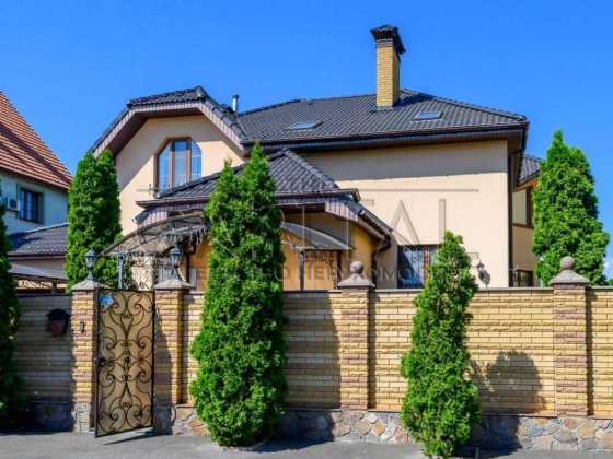 Продаж просторого будинку в Петропавлівській Борщагівці Петропавловская Борщаговка