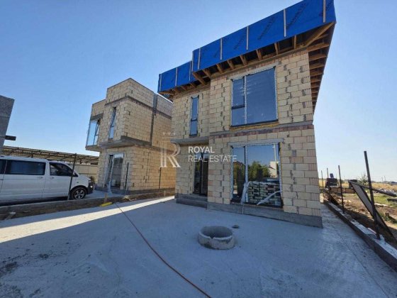 Продаж Дуплекс Софіївська Борщагівка 150 м² 4 кімнати 3 спальні Ділянка 2,5 сотки Газ Свердловина Су Софиевская Борщаговка