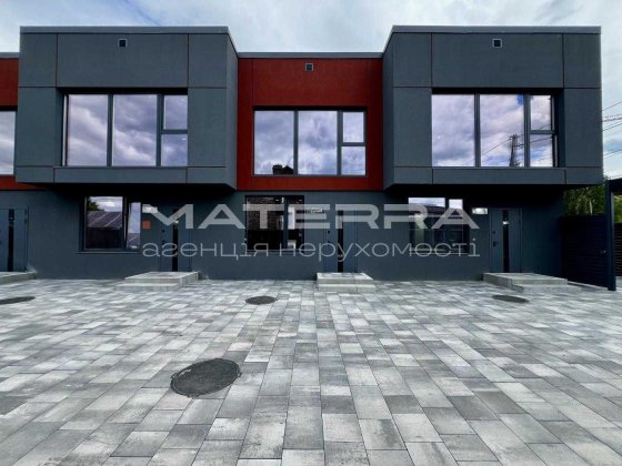 Продаж сучасного Таунхауса 90 м² з власною ділянкою 2 сотки в Софіївській Борщагівці Софиевская Борщаговка