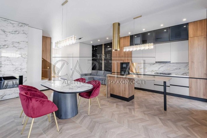 Продаж  Будинок   Софіївська Борщагівка 4 спальні - фото 1