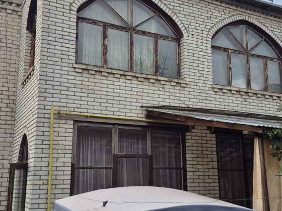 Двоповерховий будинок Петропавловская Борщаговка