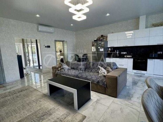 Продаж автономного будинку 180 м² біля парку Петропавлівська Борщагівка Генератор Сонячні панелі