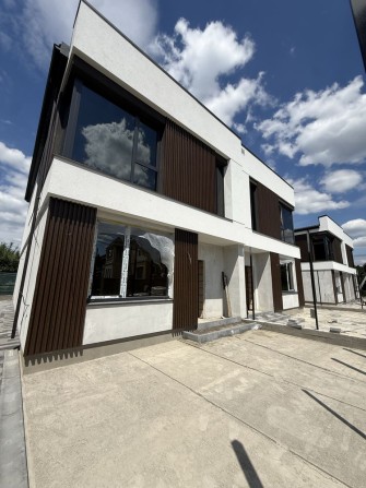 Продаю будинок з окремим заїздом, від забудовника, без комісії - фото 1