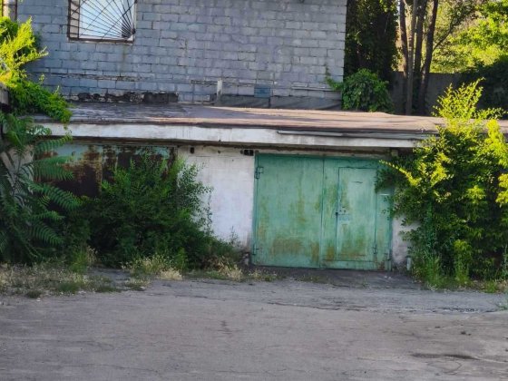 Продам гараж в центре города Каменское