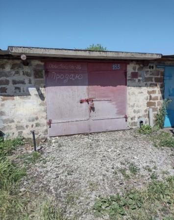 Продам великий гараж на три авто - фото 1