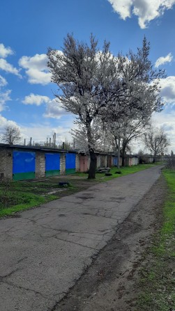 Продам 3 гаража рядом - фото 1