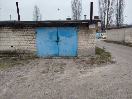 Продам великий гараж р-н РТС 5*6м Павлоград