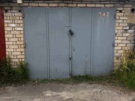 Продам гараж з підвалом Луцк