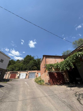 Продаж! Дворівневий гараж з підсобними приміщеннями, Левада - фото 1