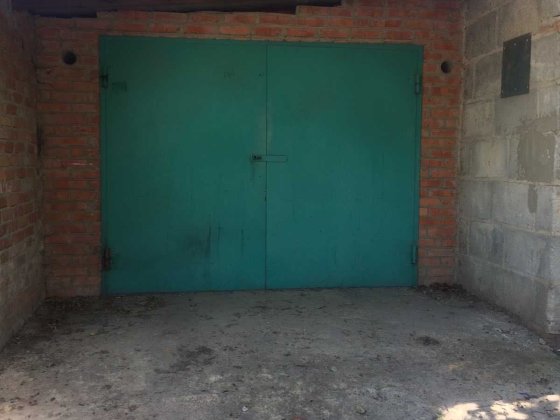 продам гараж в центрі міста Полтава