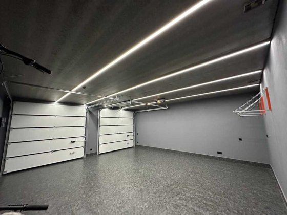 Продаж гараж в будинку на 2 автомобілі, з сучасними ремонтами,  42 м², вул. Тернопільська Тернополь