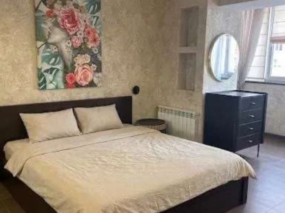 Продаж 3-к квартири вул.Саперно-Слобідська 8 Київ