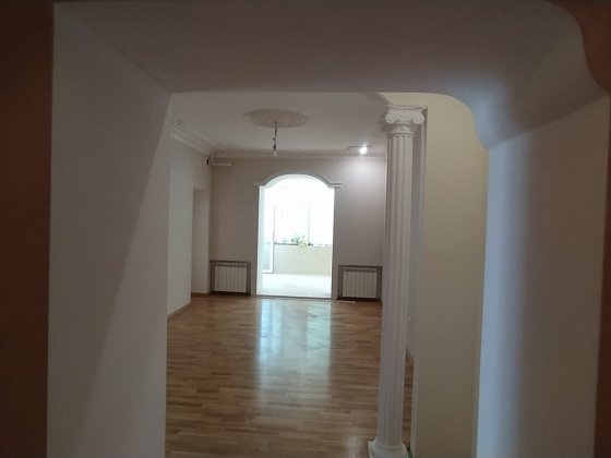 Продам трёхкомнатную квартиру в центре Корабельного района 90 м Индивидуальное отопление Миколаїв