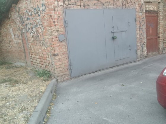 Здам гараж в Хмельницькому Лебідь плаза центр. Хмельницький