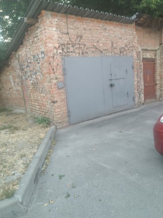Здам гараж в Хмельницькому Лебідь плаза центр. - фото 1