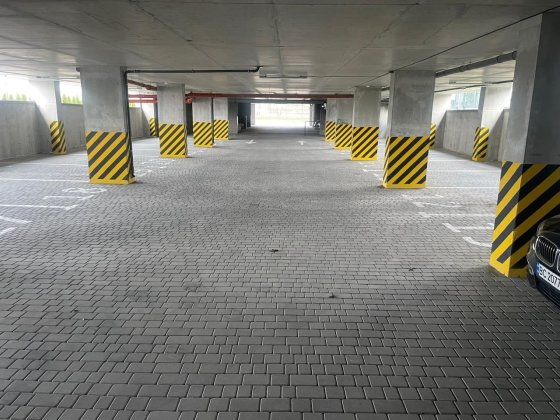 Оренда паркомісця вул. Городоцька 226 Resident Hall 226а Скнилов