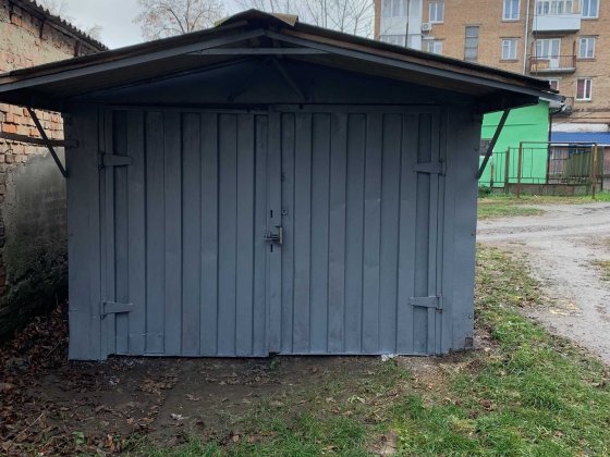 Здам в оренду металевий гараж ,в центрі міста, вул.Вінниченка або прдам Луцк