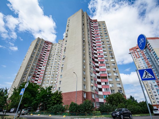 Продаж 3 кімнатної квартири вул.Милославська 4, Без комісії для покупця. Киев