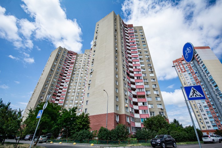 Продаж 3 кімнатної квартири вул.Милославська 4, Без комісії для покупця. - фото 1