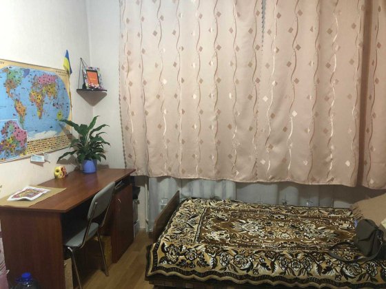 окрема кімната або місце для  жінки Ирпень