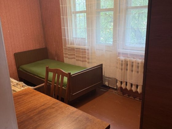 Здам окрему кімнату в будинку дівчині або жінці. Район ДПЗ. Луцк
