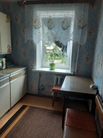 Здам кімнату в 3 к , р- н   Інст.Зв'язку   4000+ ком.послуги ! - фото 1