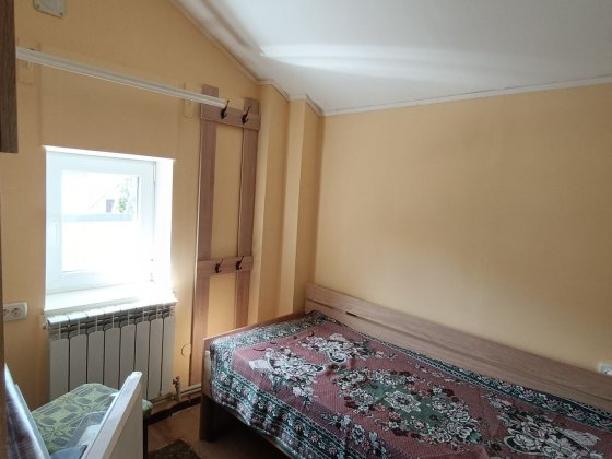 Оренда кімнати для проживання хлопця. Карнаухова. Рівне