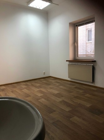 Здам недорого офіс 21 кв.м (2 кімнати+санвузол), власник - фото 1
