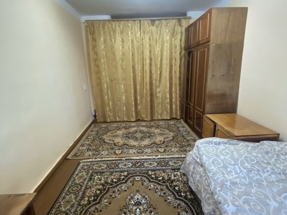 Здається кімната у гуртожитку Чернівці