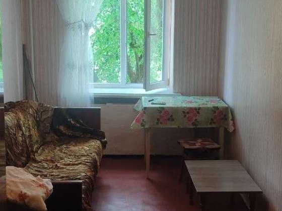 ЗДАЮ! Кімната окрема ЦЕНТР/Ринок. без хазяїв. Всі зручн. Душ.Кухня .ГарВода. Меблі Чернігів