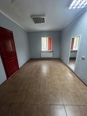 Здається в оренду кімната 13 м2 у спортккомплексі вул. Волковича 21 - фото 1