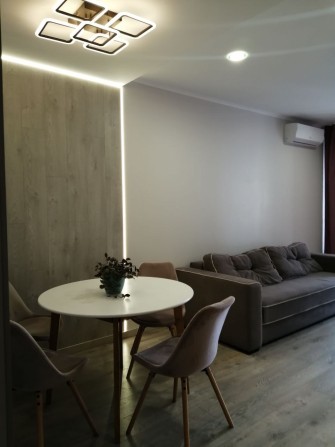 Продаж 2-к квартири вул. Зарічна 2 Дарницький район - фото 1