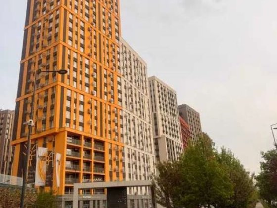 Продаж 3-к квартири Наддніпрянське шосе 2а Киев