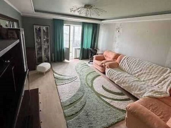 Продаж 2-к квартири вул. Срібнокільська 2а Киев