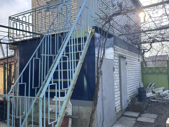 Светлое дачи, зимний домик с природным газом, гаражом. Светлое